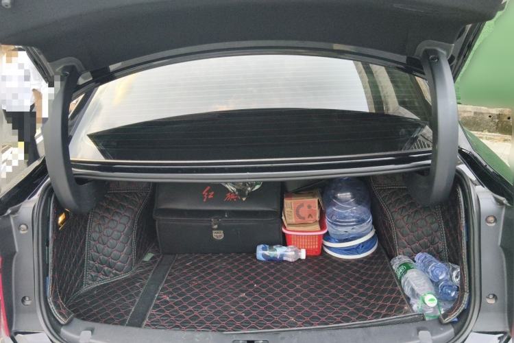 Used Hongqi E-QM5 2022 431 km Charge & Enjoy Edition Trunk