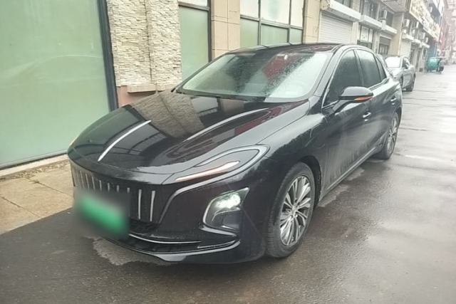 Used Hongqi E-QM5 2022 431 km Charge & Enjoy Edition
