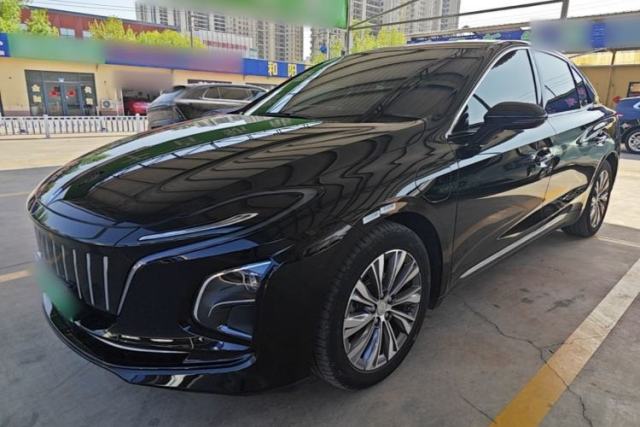 Used Hongqi E-QM5 2022 431 km Charge & Enjoy Edition