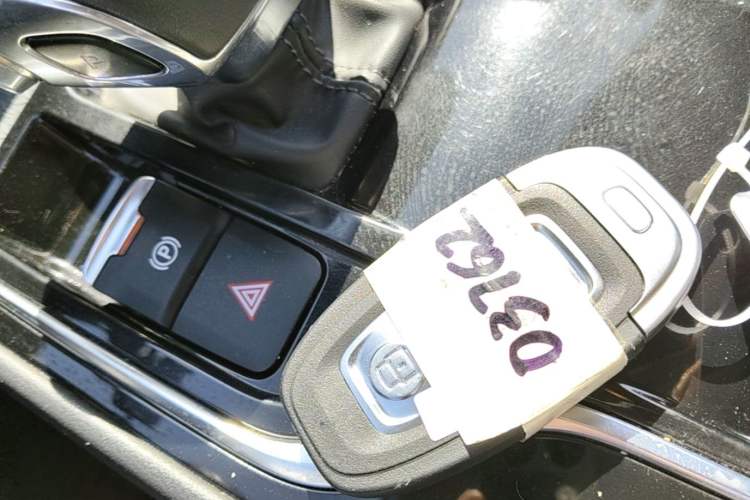 Used Hongqi E-QM5 2022 431 km Charge & Enjoy Edition Vehicle Key