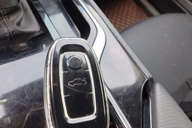 Used Hongqi E-QM5 2022 431 km Charge & Enjoy Edition Vehicle Key