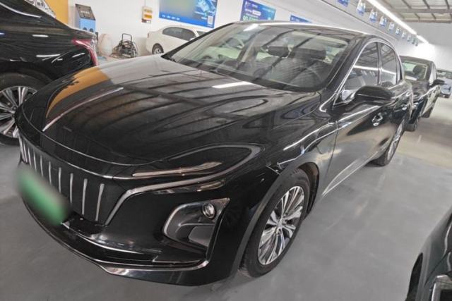 Used Hongqi E-QM5 2022 431 km Charge & Enjoy Edition