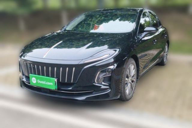 Used Hongqi E-QM5 2022 431 km Charge & Enjoy Edition