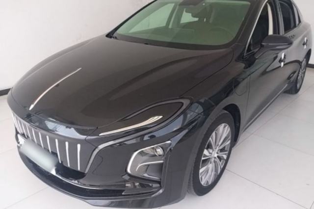 Used Hongqi E-QM5 2022 431 km Charge & Enjoy Edition