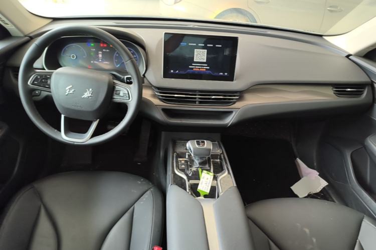 Used Hongqi E-QM5 2022 431 km Charge & Enjoy Edition Center Console