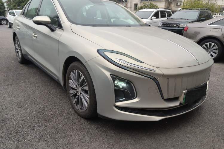 Used Hongqi E-QM5 2022 431 km Charge & Enjoy Edition Exterior 2