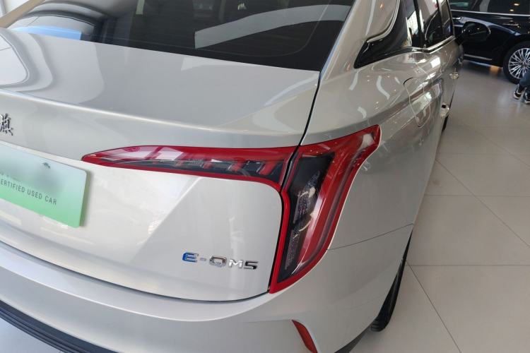Used Hongqi E-QM5 2022 431 km Charge & Enjoy Edition Exterior 3
