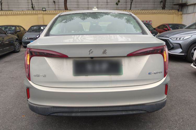 Used Hongqi E-QM5 2022 431 km Charge & Enjoy Edition Exterior 4