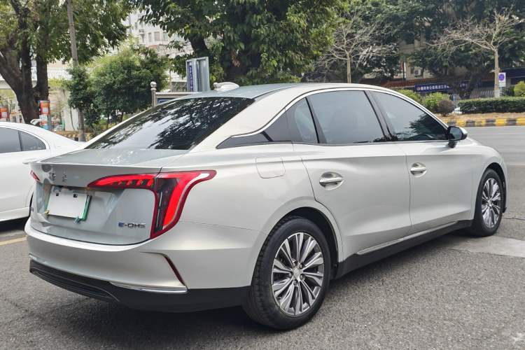 Used Hongqi E-QM5 2022 431 km Charge & Enjoy Edition Exterior 5