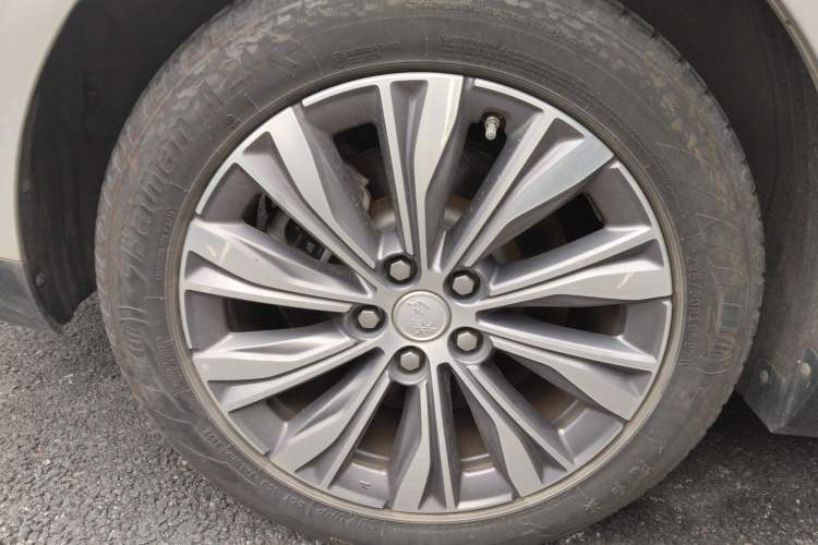 Used Hongqi E-QM5 2022 431 km Charge & Enjoy Edition Exterior 8