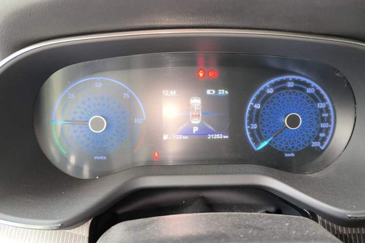 Used Hongqi E-QM5 2022 431 km Charge & Enjoy Edition Instrument Cluster
