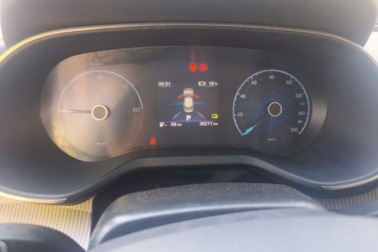 Used Hongqi E-QM5 2022 431 km Charge & Enjoy Edition Instrument Cluster