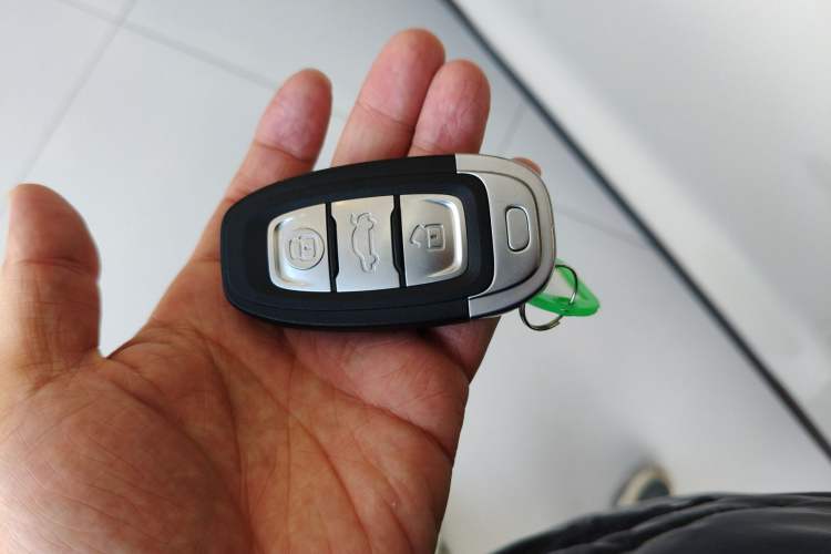 Used Hongqi E-QM5 2022 431 km Charge & Enjoy Edition Interior 1