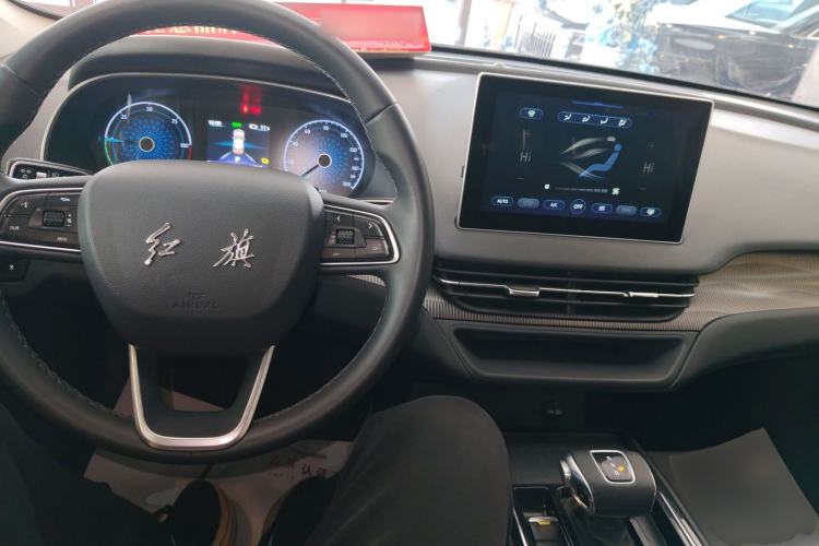 Used Hongqi E-QM5 2022 431 km Charge & Enjoy Edition Interior 2