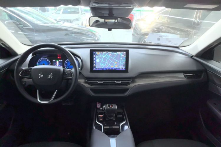 Used Hongqi E-QM5 2022 431 km Charge & Enjoy Edition Interior 2