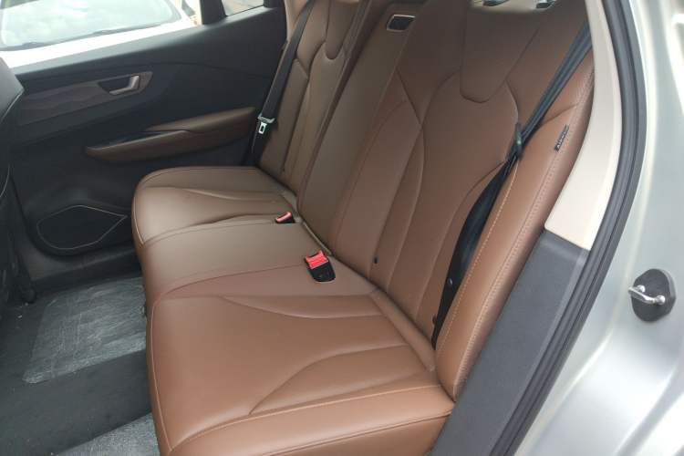 Used Hongqi E-QM5 2022 431 km Charge & Enjoy Edition Interior 4