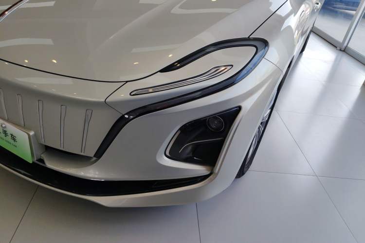 Used Hongqi E-QM5 2022 431 km Charge & Enjoy Edition Left Front Headlight
