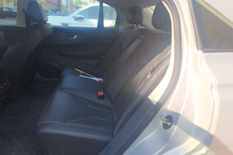 Used Hongqi E-QM5 2022 431 km Charge & Enjoy Edition Left Rear Seat
