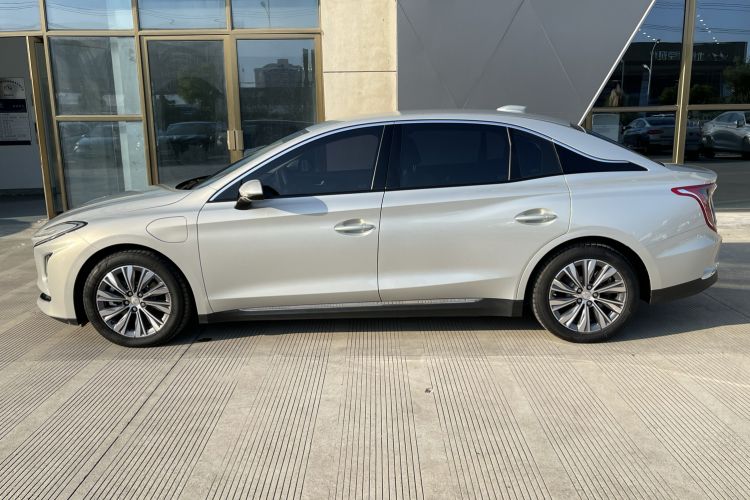 Used Hongqi E-QM5 2022 431 km Charge & Enjoy Edition Left Side