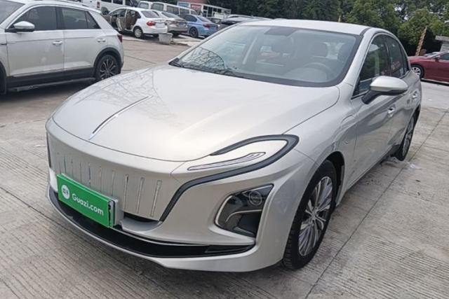 Used Hongqi E-QM5 2022 431 km Charge & Enjoy Edition