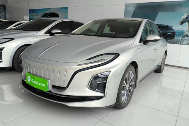 Used Hongqi E-QM5 2022 431 km Charge & Enjoy Edition