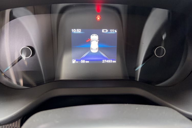 Used Hongqi E-QM5 2022 431 km Charge & Enjoy Edition Odometer Close Up