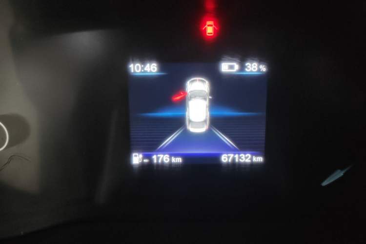 Used Hongqi E-QM5 2022 431 km Charge & Enjoy Edition Odometer Close Up