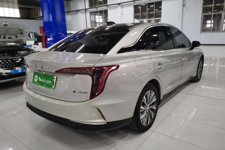 Used Hongqi E-QM5 2022 431 km Charge & Enjoy Edition Rear Right 45 Deg