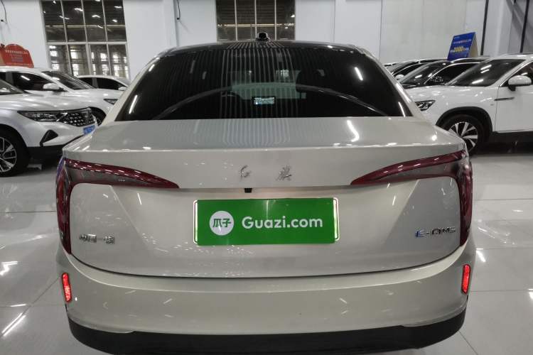 Used Hongqi E-QM5 2022 431 km Charge & Enjoy Edition Rear