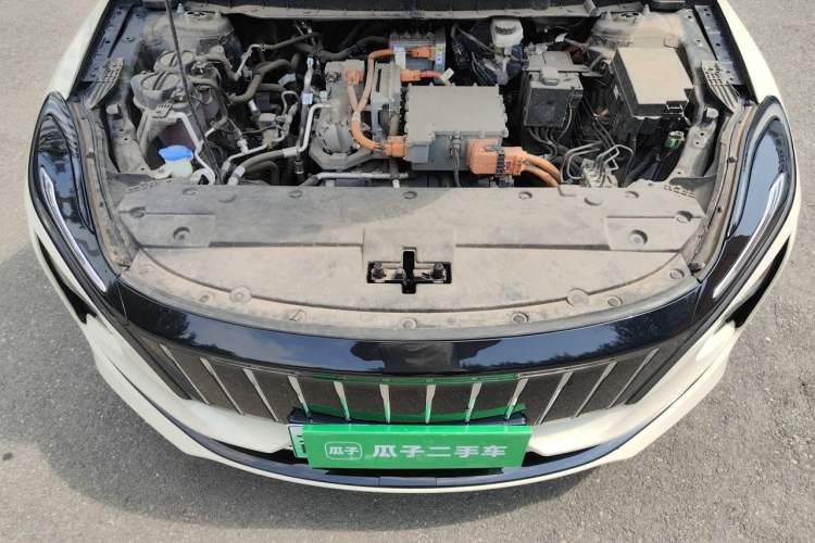 Used Hongqi E-QM5 2022 431 km Charge & Enjoy Edition Engine Bay