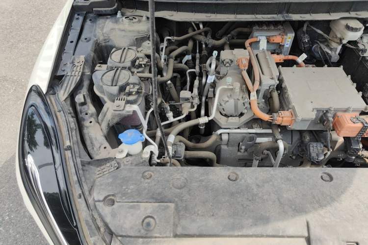 Used Hongqi E-QM5 2022 431 km Charge & Enjoy Edition Engine Bay Right