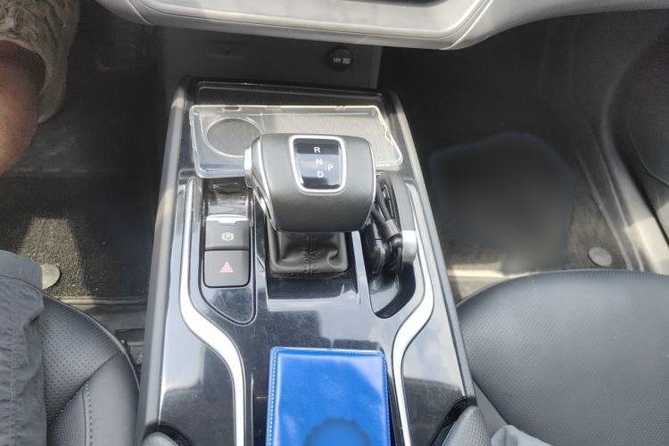 Used Hongqi E-QM5 2022 431 km Charge & Enjoy Edition Gear Lever