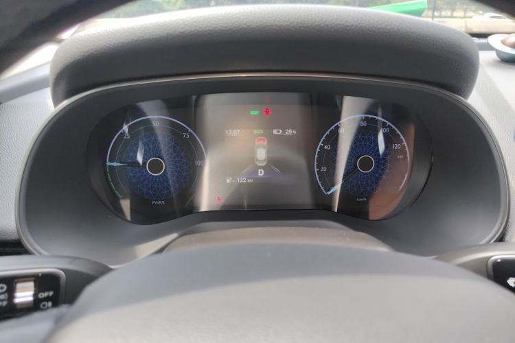 Used Hongqi E-QM5 2022 431 km Charge & Enjoy Edition Instrument Cluster