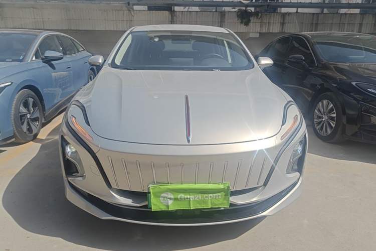 Used Hongqi E-QM5 2022 431 km Charge & Enjoy Edition Front