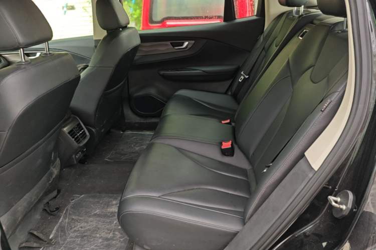Used Hongqi E-QM5 2022 431 km Charge & Enjoy Edition Left Rear Seat