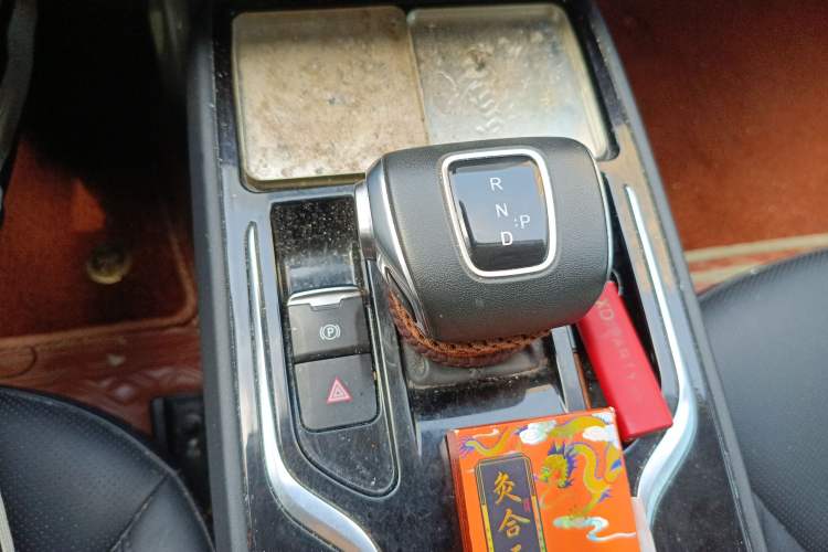 Used Hongqi E-QM5 2022 431 km Charge & Enjoy Edition Gear Lever