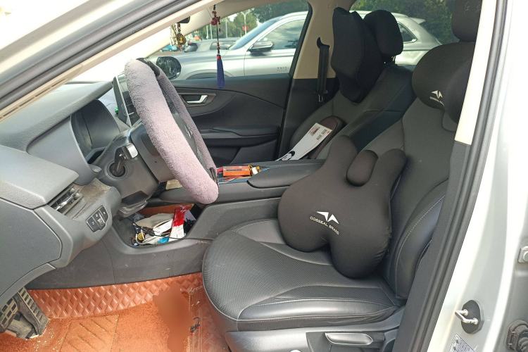 Used Hongqi E-QM5 2022 431 km Charge & Enjoy Edition Left Front Seat