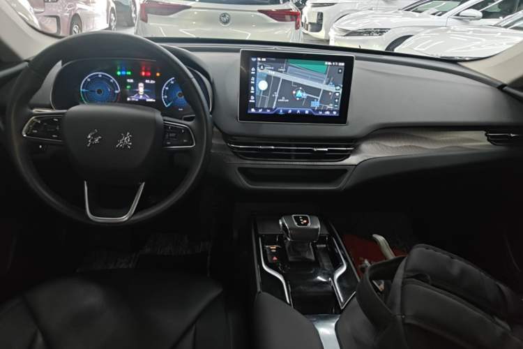 Used Hongqi E-QM5 2022 431 km Charge & Enjoy Edition Audio And AC Panel