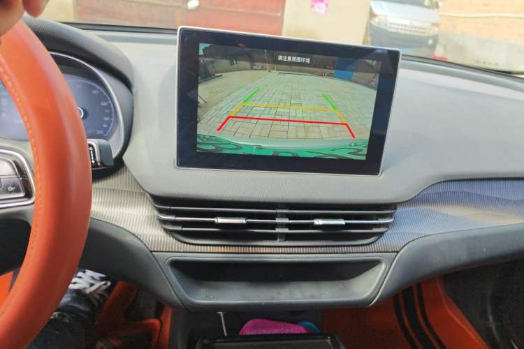 Used Hongqi E-QM5 2022 431 km Charge & Enjoy Edition Audio And AC Panel