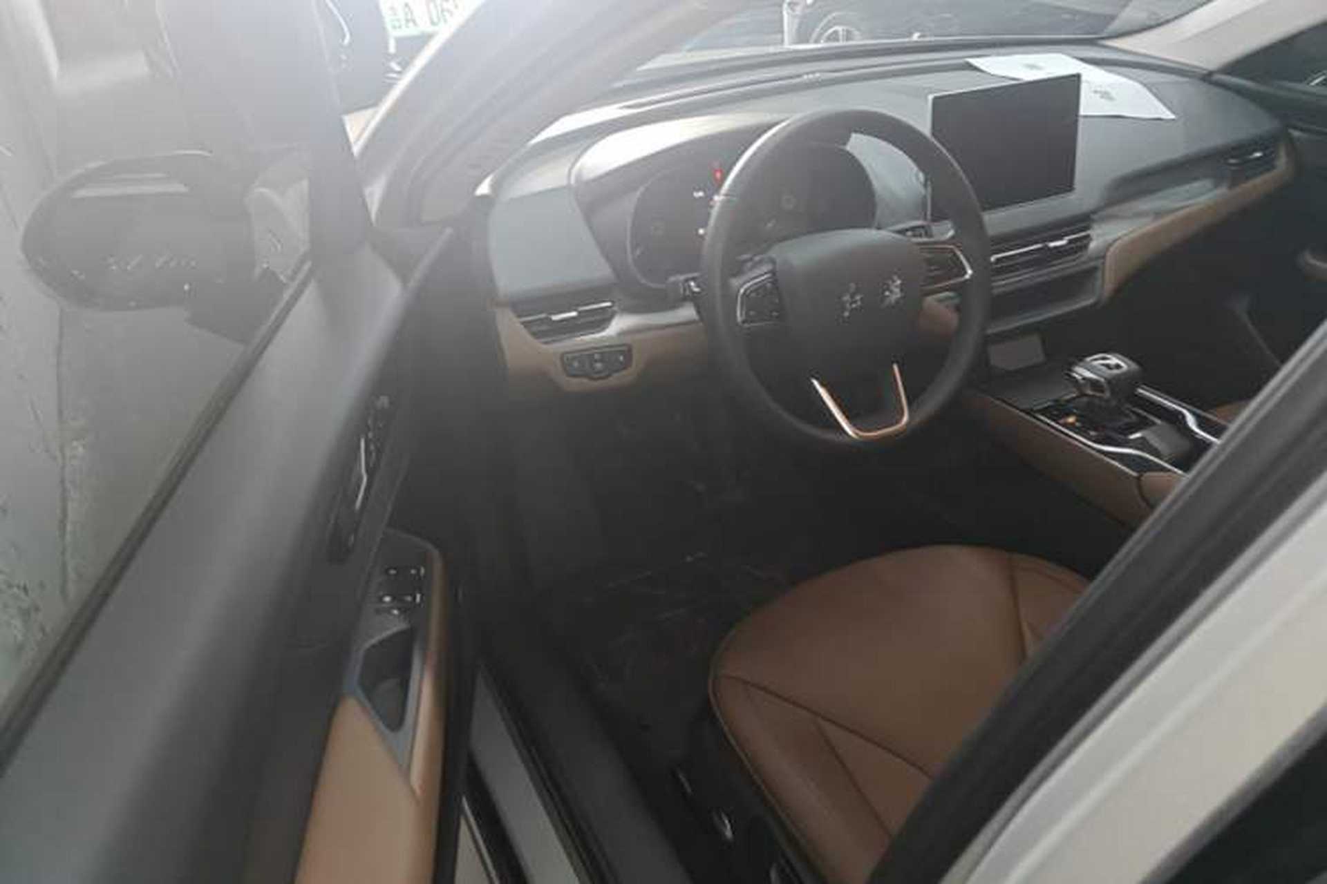 Used Hongqi E-QM5 2022 431 km Charge & Enjoy Edition Driver Seat
