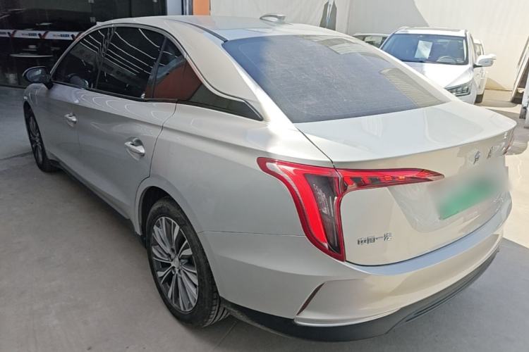 Used Hongqi E-QM5 2022 431 km Charge & Enjoy Edition Exterior 2