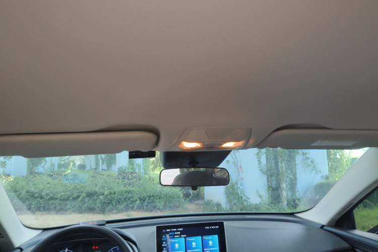Used Hongqi E-QM5 2022 431 km Charge & Enjoy Edition Headliner