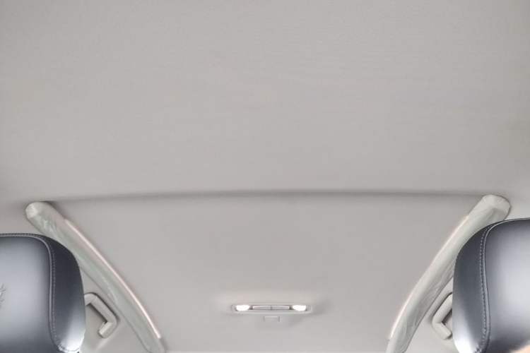 Used Hongqi E-QM5 2022 431 km Charge & Enjoy Edition Headliner