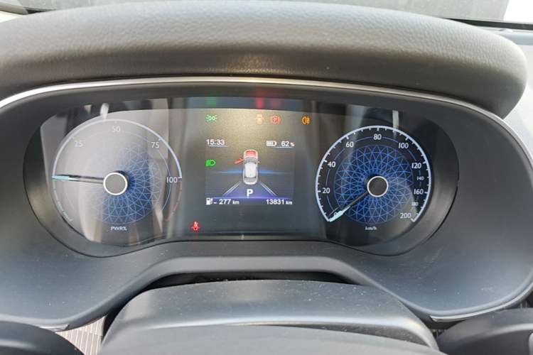 Used Hongqi E-QM5 2022 431 km Charge & Enjoy Edition Instrument Cluster