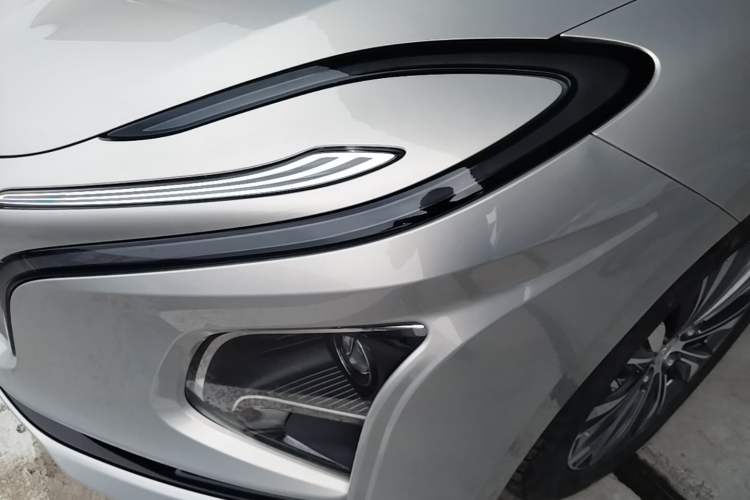 Used Hongqi E-QM5 2022 431 km Charge & Enjoy Edition Left Front Headlight