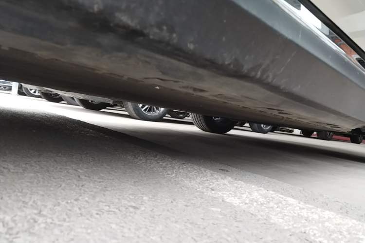 Used Hongqi E-QM5 2022 431 km Charge & Enjoy Edition Left Side Sill