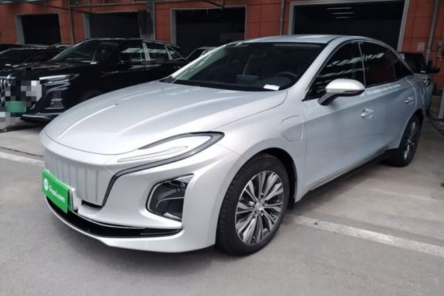 Used Hongqi E-QM5 2022 431 km Charge & Enjoy Edition