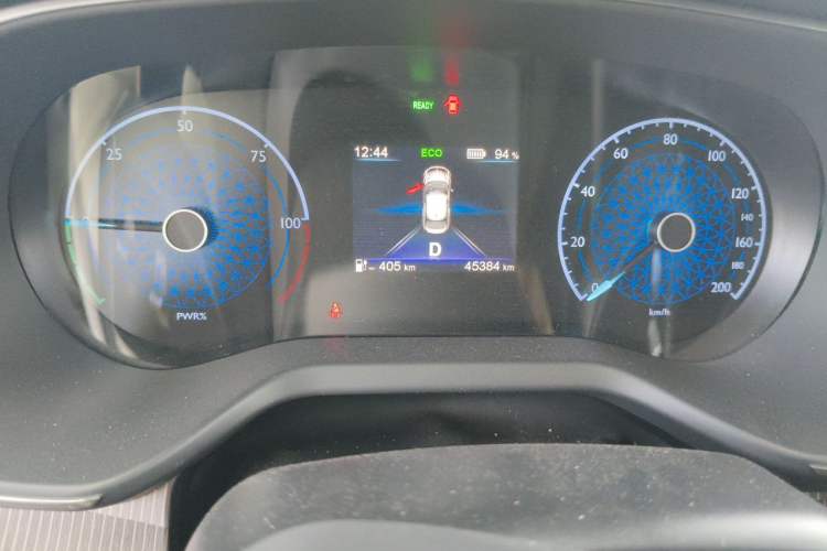 Used Hongqi E-QM5 2022 431 km Charge & Enjoy Edition Odometer Close Up