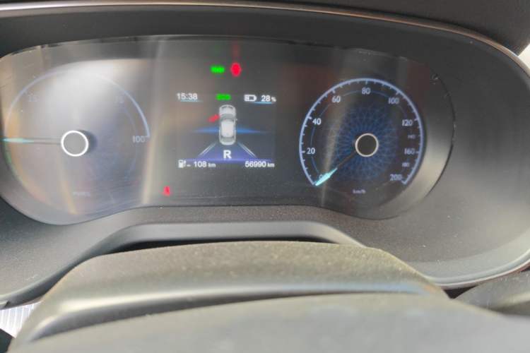 Used Hongqi E-QM5 2022 431 km Charge & Enjoy Edition Odometer Close Up