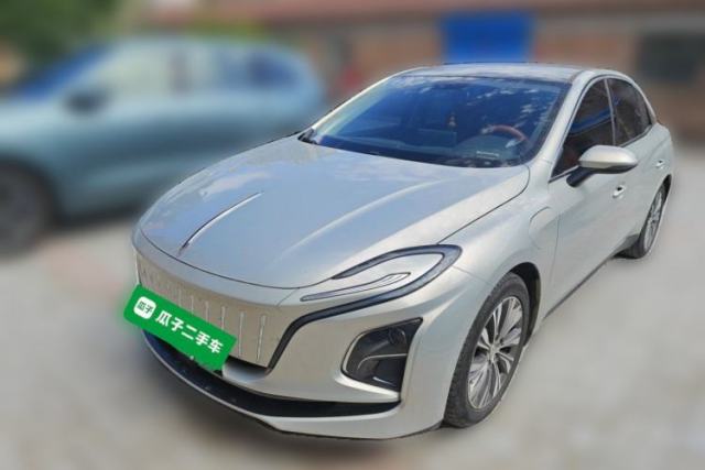 Used Hongqi E-QM5 2022 431 km Charge & Enjoy Edition